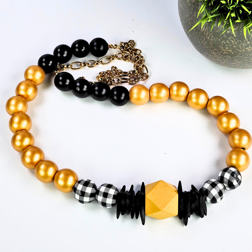 Elegant 3-Piece Choker-Necklace Set (W0137)