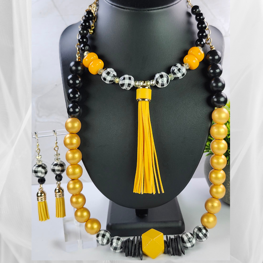 Elegant 3-Piece Choker-Necklace Set (W0137)