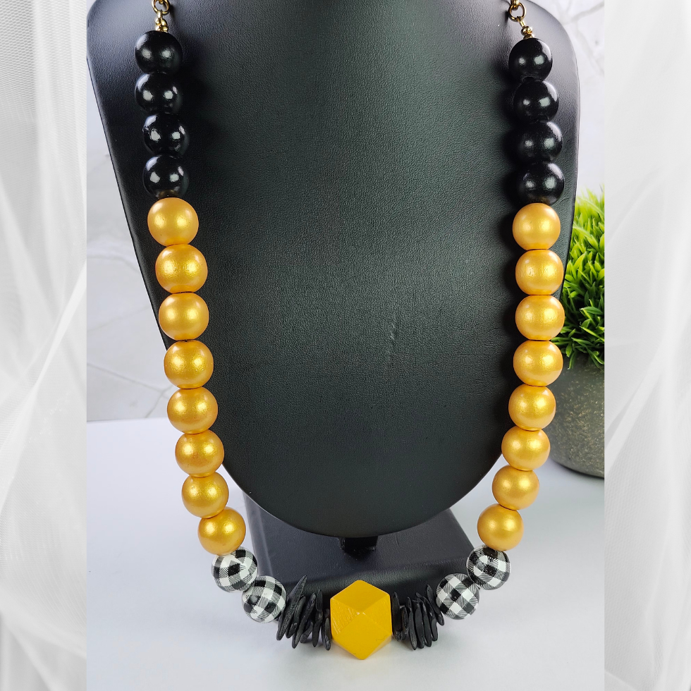 Elegant 3-Piece Choker-Necklace Set (W0137)