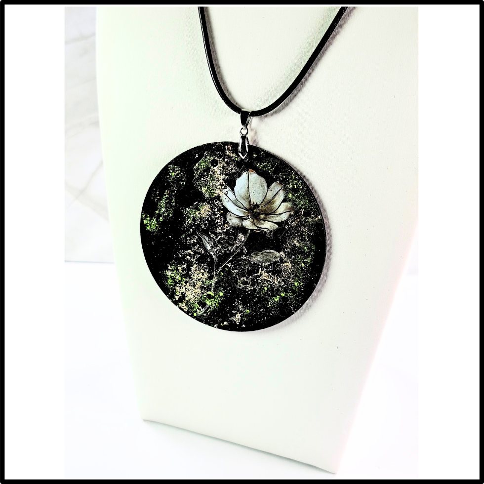 Elegant Prayer Choker/Necklace (A0030)