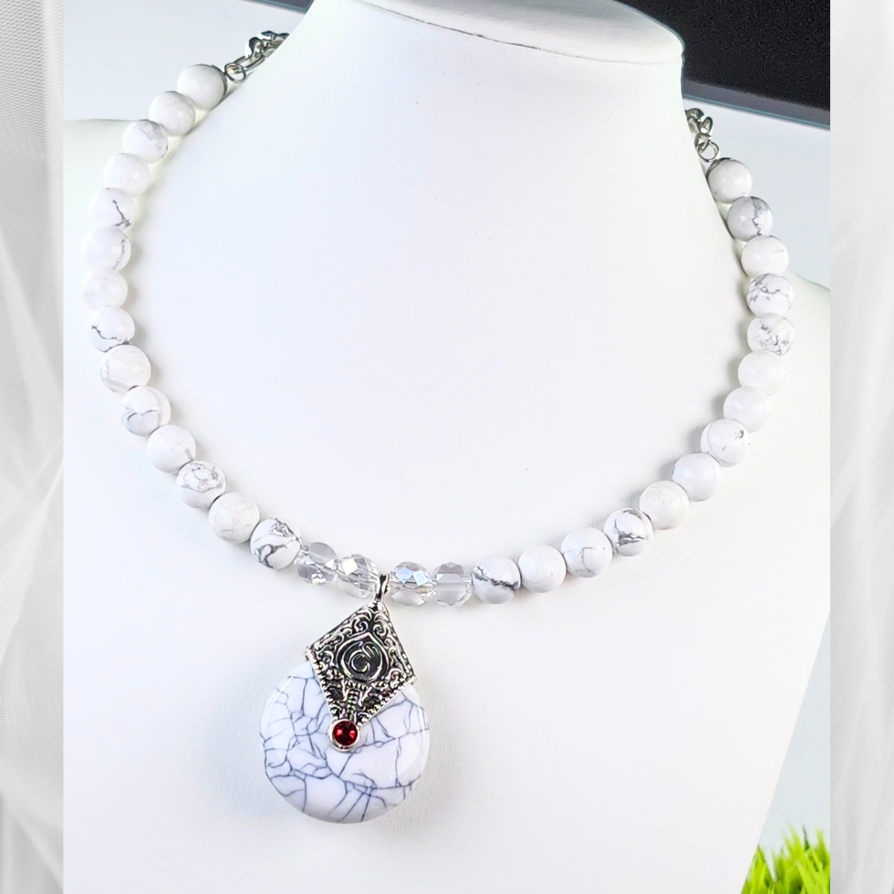 Cool White Choker-Necklace Set (W0143)